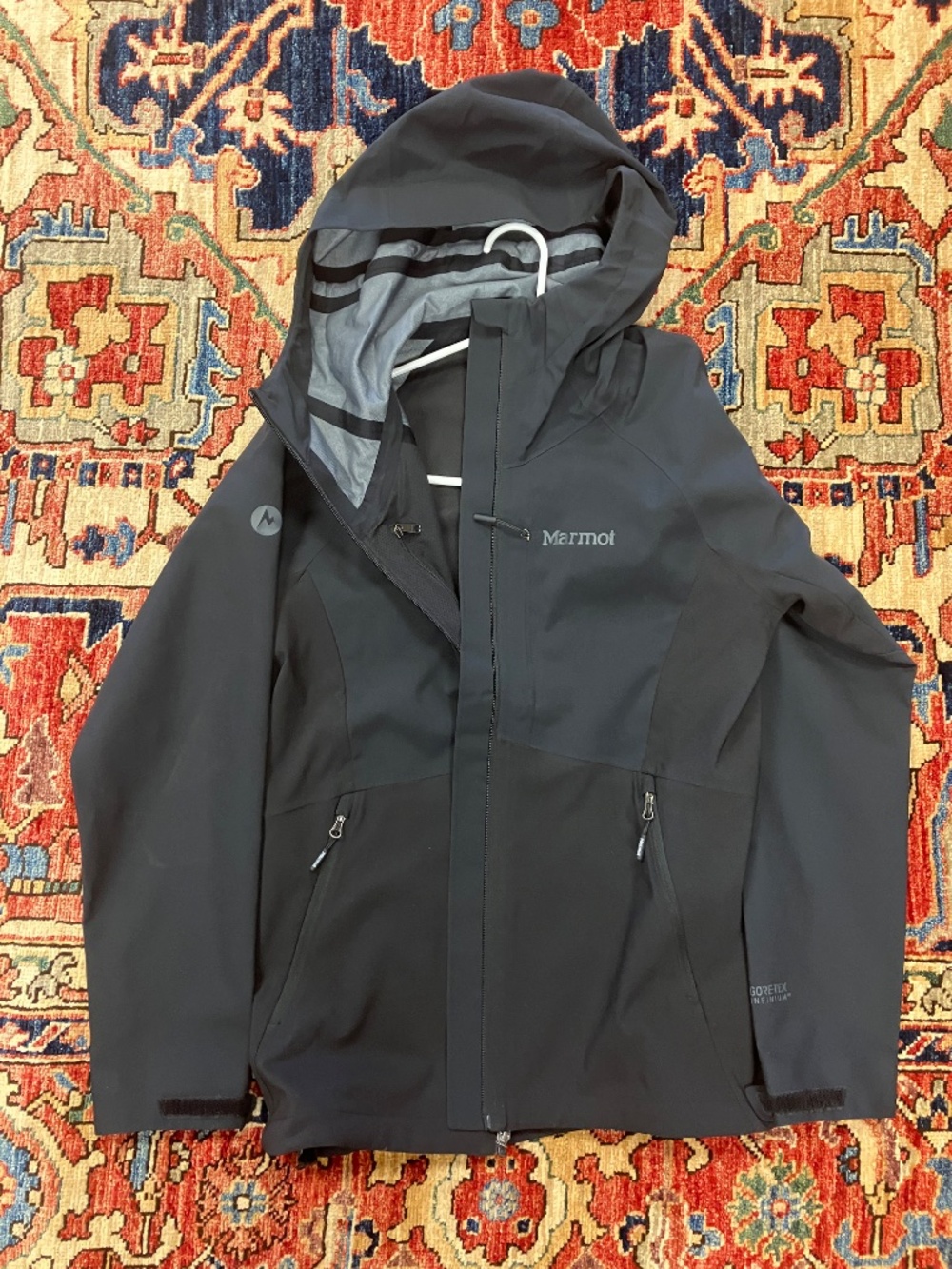 NEW Women's Black Marmot Gore-Tex Infinium Jacket - Medium